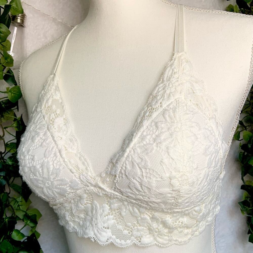 Altar'd State White Boho Floral Lace Wireless V Neck Bralette Women's Small